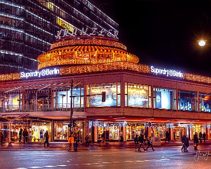 [2021-12-27] Weihnachtlicher Kurfürstendamm [2021-12-27] Weihnachtlicher Kurfürstendamm am 28.12.2021 19:31:05 Berliner Innenstadt Berlin Deutschland